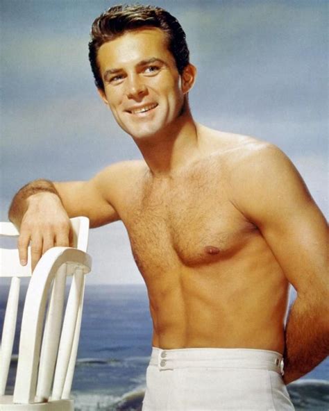 robert conrad height weight